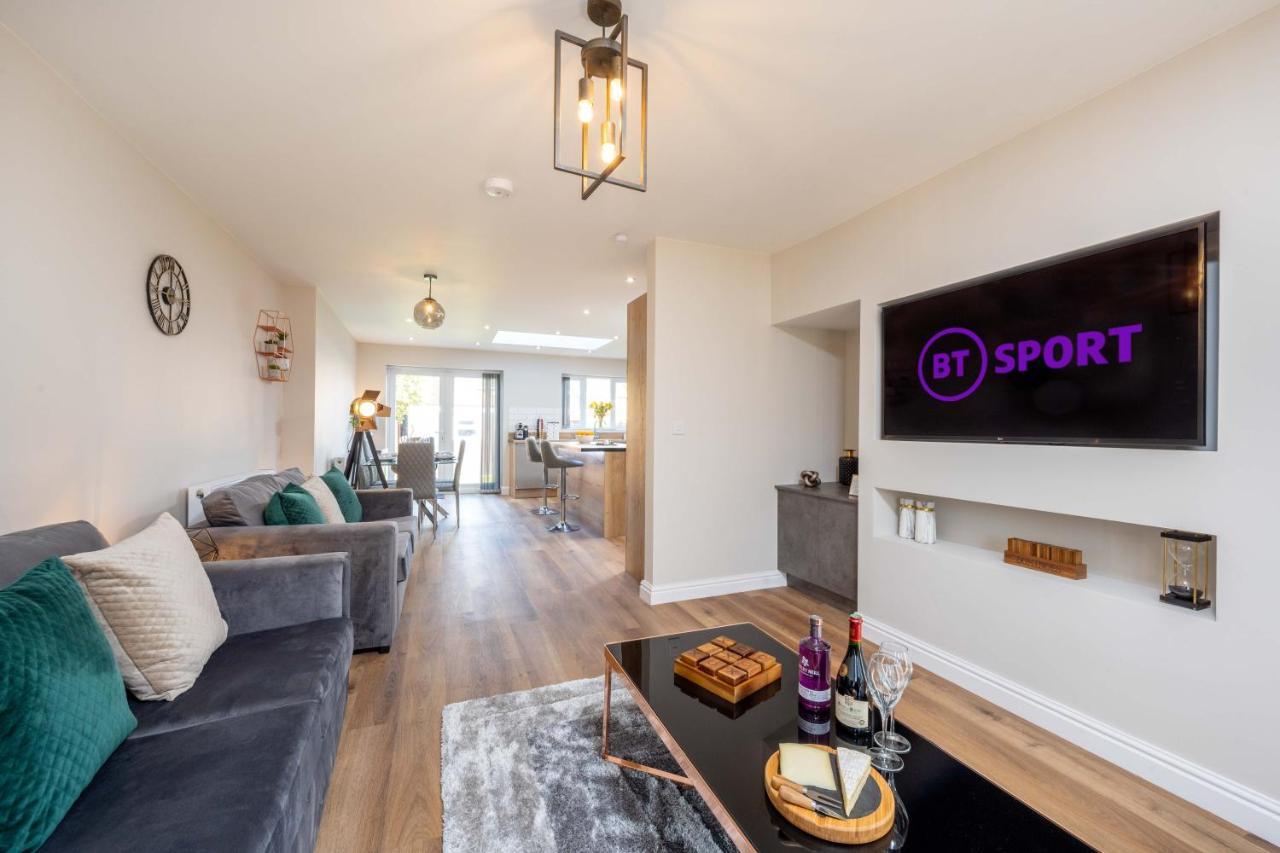 The Oaklands - Luxury Spacious 6-Bed, Near Solihull, Birmingham City, Jlr, Nec, Airport, Resorts World, Hs2 Екстериор снимка