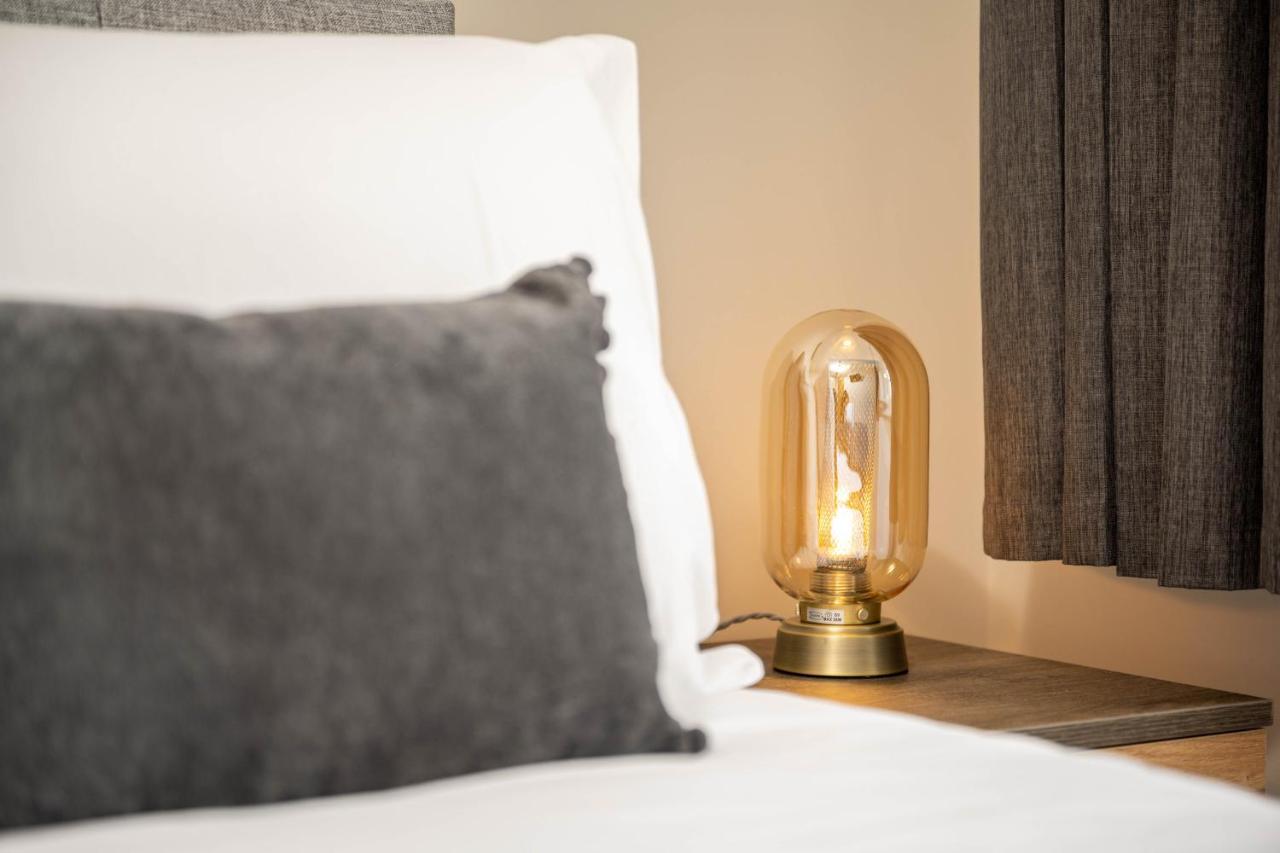The Oaklands - Luxury Spacious 6-Bed, Near Solihull, Birmingham City, Jlr, Nec, Airport, Resorts World, Hs2 Екстериор снимка