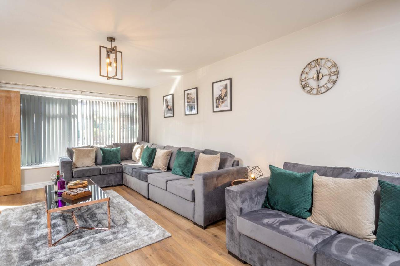 The Oaklands - Luxury Spacious 6-Bed, Near Solihull, Birmingham City, Jlr, Nec, Airport, Resorts World, Hs2 Екстериор снимка