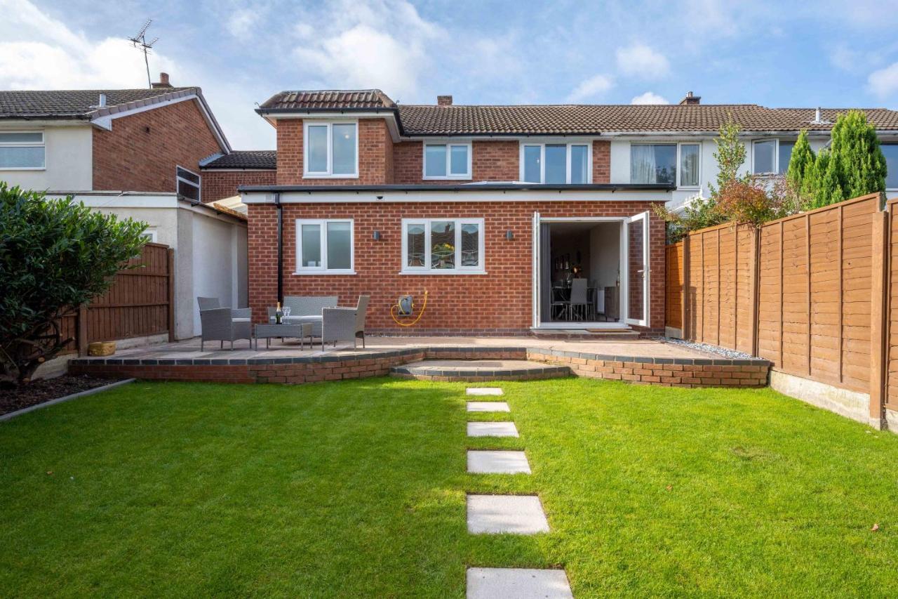 The Oaklands - Luxury Spacious 6-Bed, Near Solihull, Birmingham City, Jlr, Nec, Airport, Resorts World, Hs2 Екстериор снимка