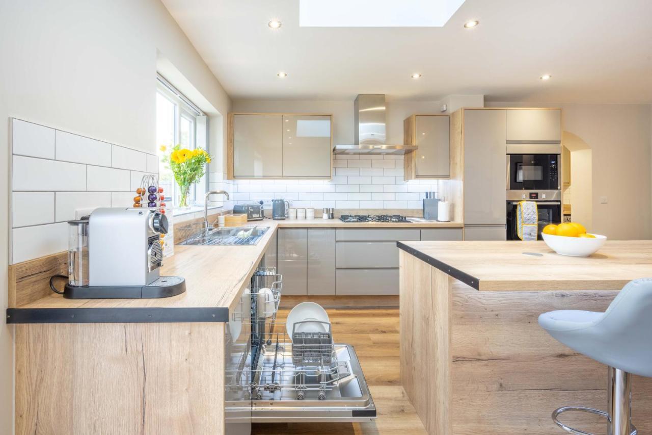 The Oaklands - Luxury Spacious 6-Bed, Near Solihull, Birmingham City, Jlr, Nec, Airport, Resorts World, Hs2 Екстериор снимка