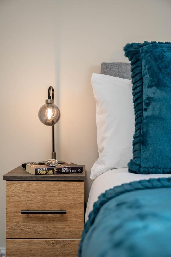 The Oaklands - Luxury Spacious 6-Bed, Near Solihull, Birmingham City, Jlr, Nec, Airport, Resorts World, Hs2 Екстериор снимка